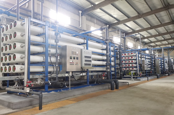 Sistema de Água Industrial RO de Dupla Fase Eficiência na remoção de impurezas Reutilização de águas residuais