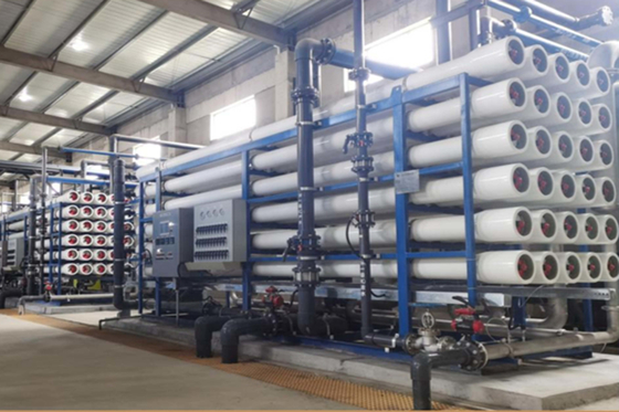 Sistema de osmose reversa industrial de 2 estágios Faixa de PH 2-11 Melhoria da qualidade da água